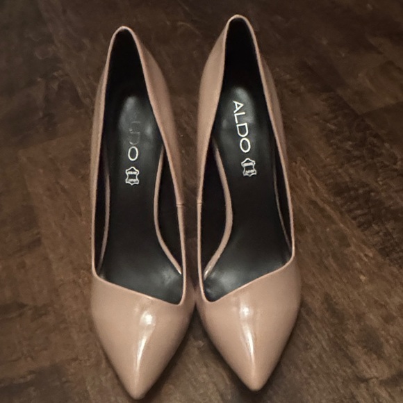 Aldo Women's pink Nude Heels - Picture 1 of 5